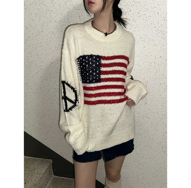 Kimis Áo thun nền trắng họa tiết flag freestyle