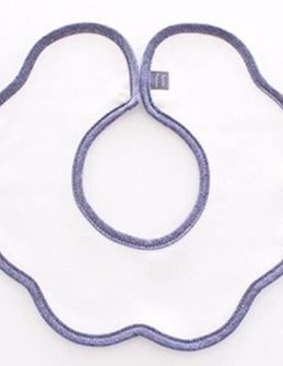 Berry Yếm Cổ Trắng Viền Tím