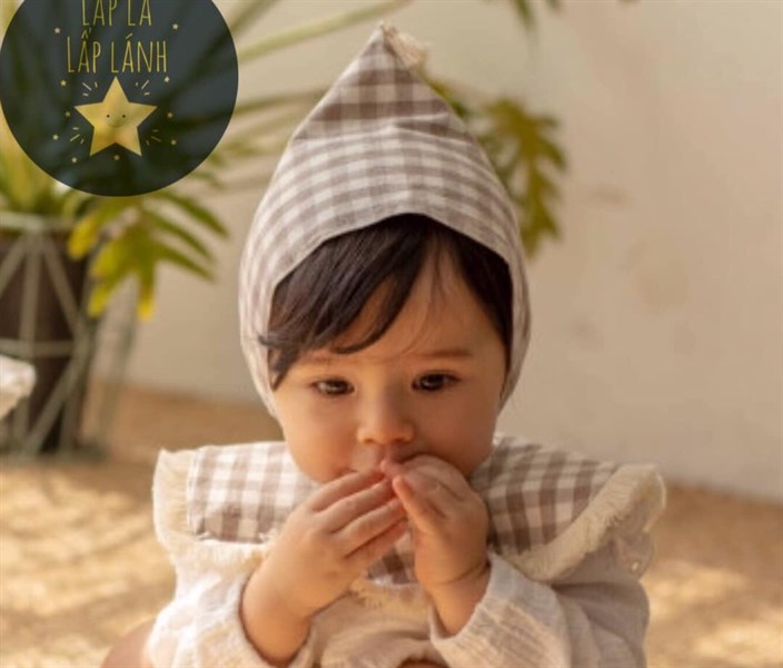 Yếm Vải Uidong Tua rua Caro Xám