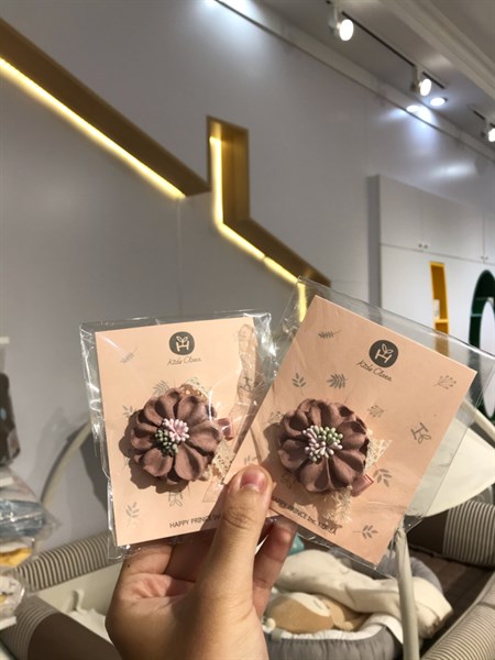 HappyPrince Kẹp tóc-Hoa to Nâu