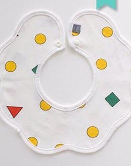 Berry Yếm Cổ Vuông Tròn Tam Giác