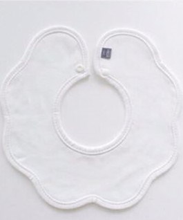 Berry Yếm Cổ trắng trơn