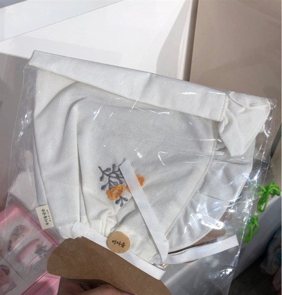 Uidong Nón vải-Trắng Hoa vàng