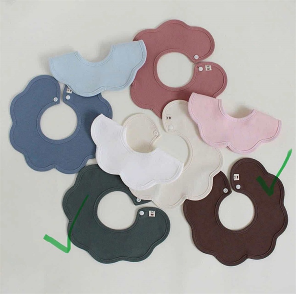 Berry Yếm Cổ Xám đậm trơn