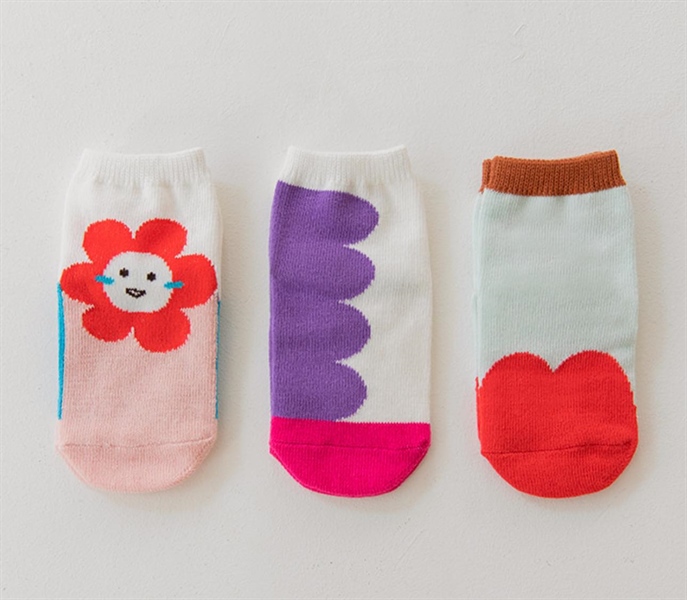 Cordi Set vớ hoa đỏ size 1-2y