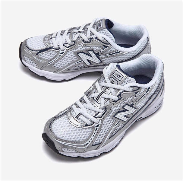 NewBalance Sneaker PZ740WN size 180