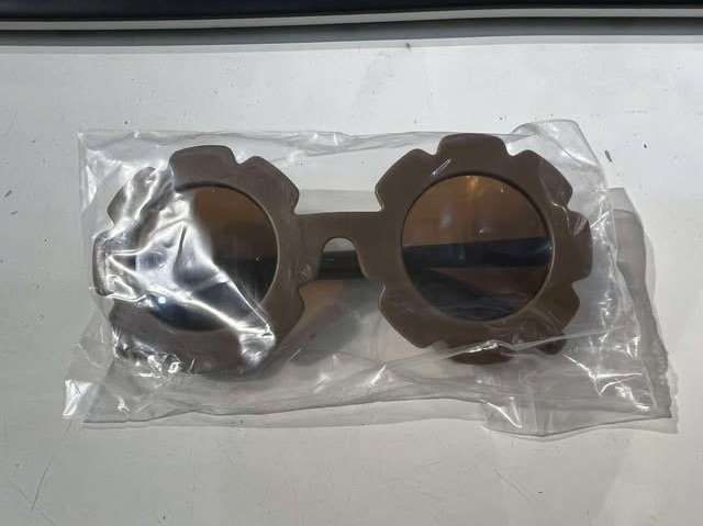 Bayb Kính mát gọng hoa Nâu đậm