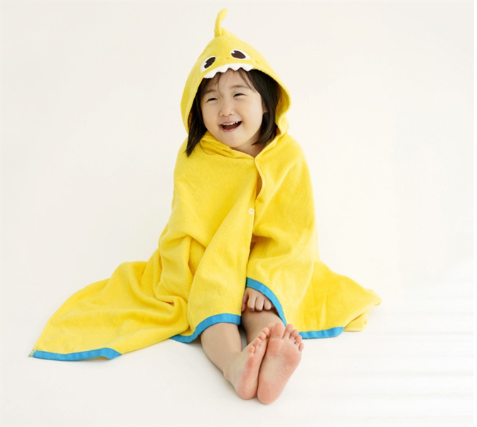 Pinkfong Khăn tắm cho bé Vàng