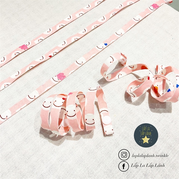 Lucyqueen Dây khẩu trang Mặt Cười Hồng