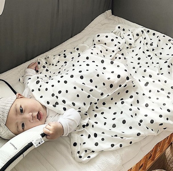 DonoDono Chăn sợi tre Chấm bi