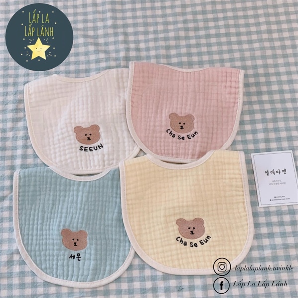 Yếm Gấu Thêu Tên Trắng