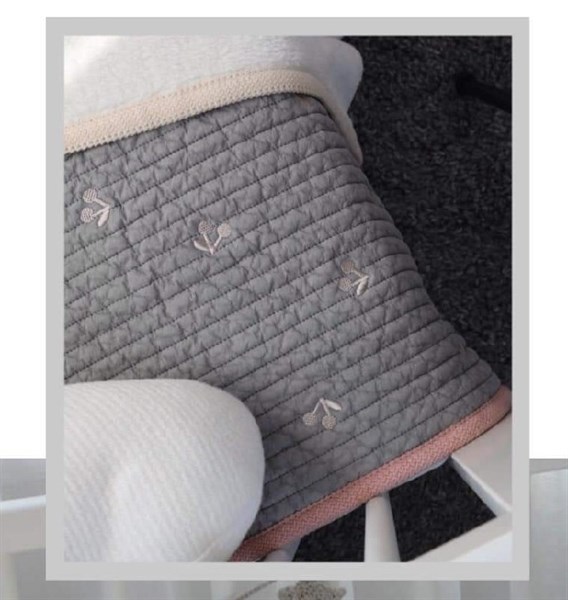 Adorn at home Tấm lót họa tiết Tulip 150x205cm