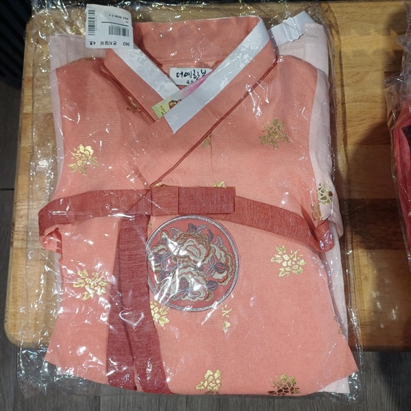 TheYeHanbok Hanbok bé gái size 4