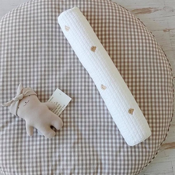 Milkhouse Gối ôm Gấu Vân Sọc Trắng