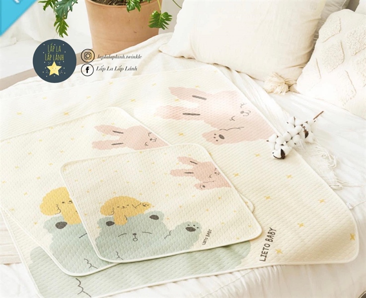 Lieto Thảm chống thấm Cún vàng xanh size S