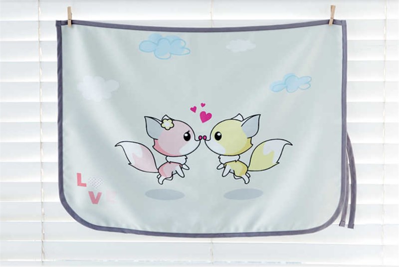 Lieto Chắn Nắng Kissing Foxes