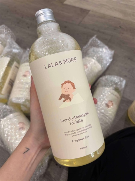 Lala&more Nước giặt không mùi NSX 16/10/2023
