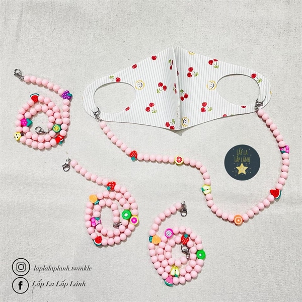 LucyQueen Dây Khẩu Trang Bi Trái Cây Hồng