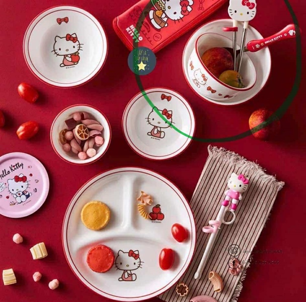 Lilfant Set muỗng đũa kèm túi đựng Hello Kitty
